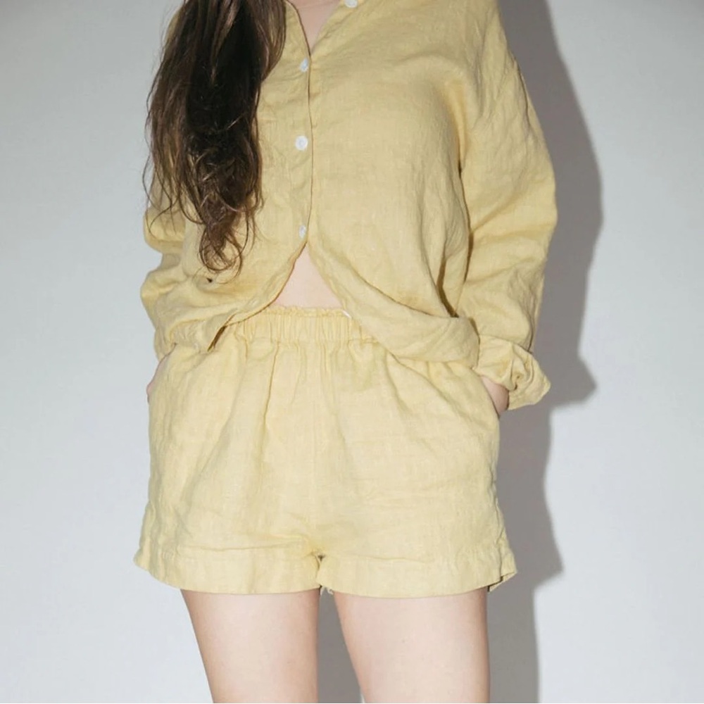 SHELTER Eva Linen Shorts Size SMALL EUC